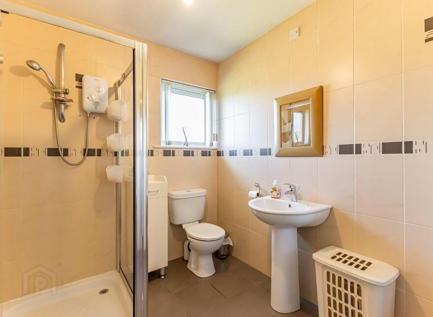 37 Ballynahinch Road, Dromore, BT25 1DT