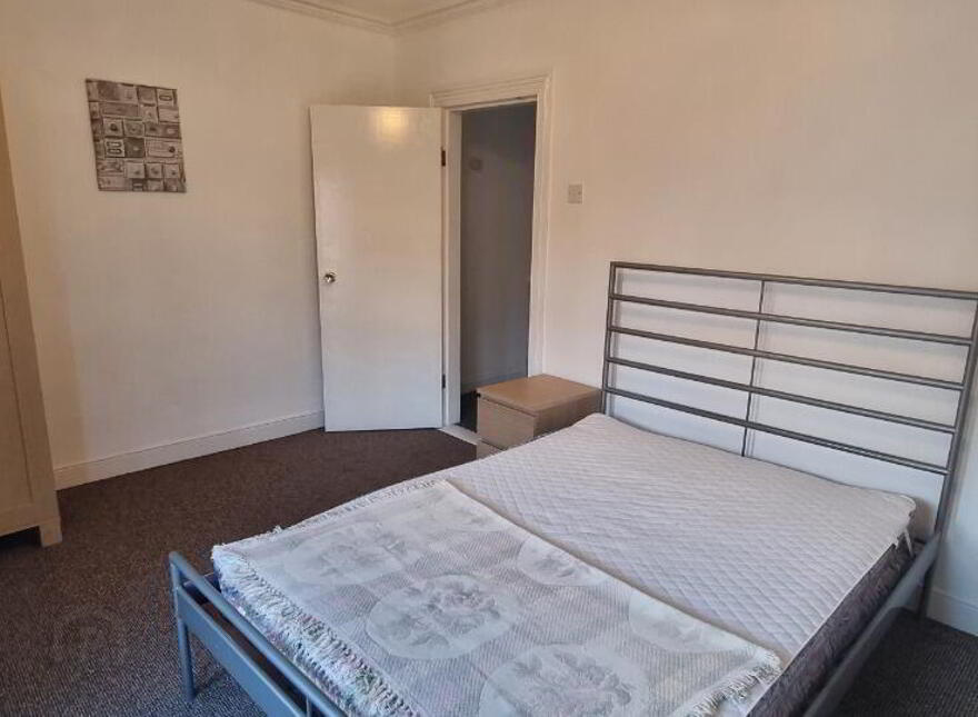 10 Meadowbank Place, Belfast, BT9 7FF
