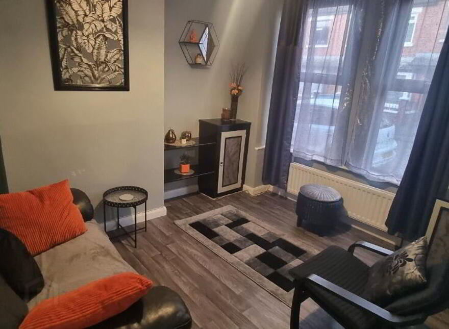 10 Meadowbank Place, Belfast, BT9 7FF
