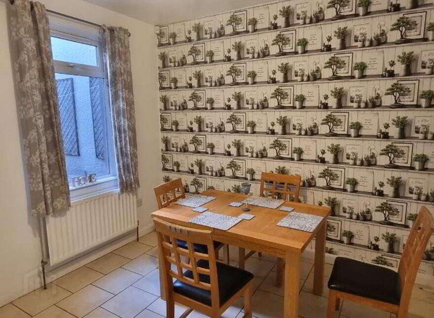 10 Meadowbank Place, Belfast, BT9 7FF