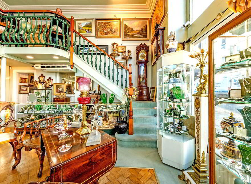 86 Main Street &, 2 Bath Street, Portrush, BT56 8BN