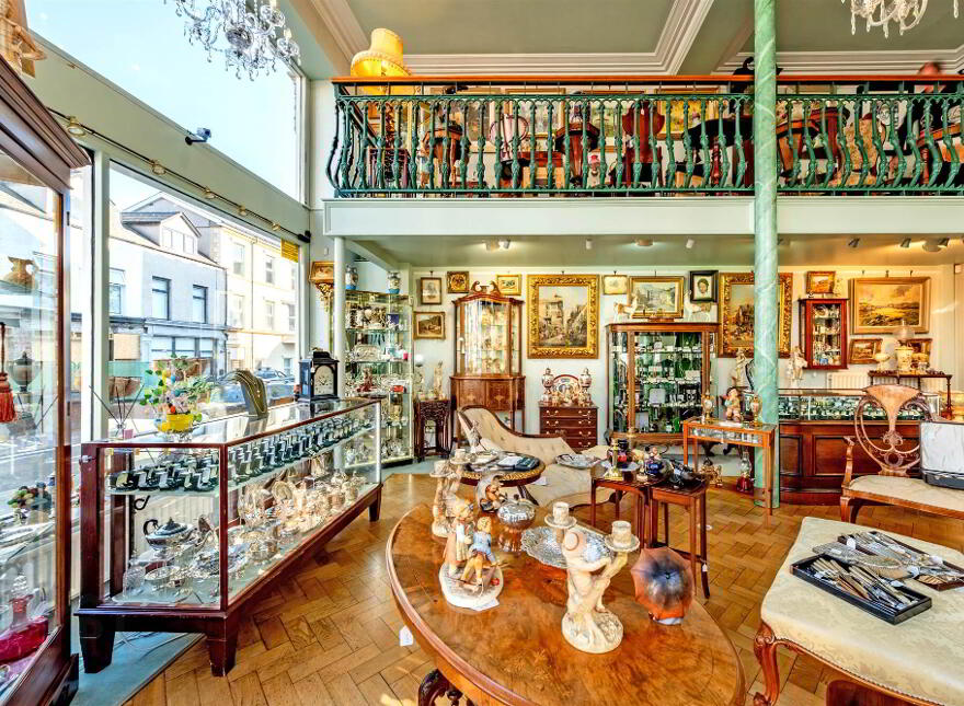 86 Main Street &, 2 Bath Street, Portrush, BT56 8BN