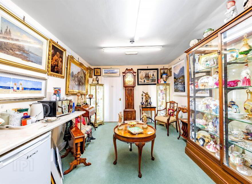 86 Main Street &, 2 Bath Street, Portrush, BT56 8BN