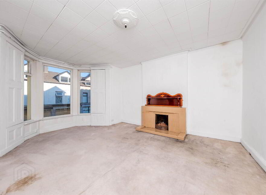 86 Main Street &, 2 Bath Street, Portrush, BT56 8BN