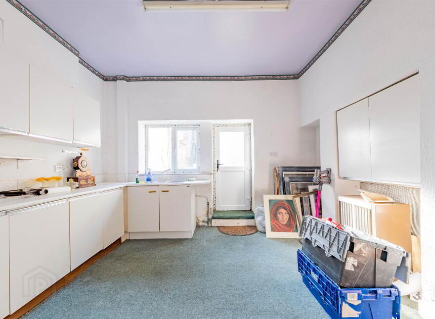 86 Main Street &, 2 Bath Street, Portrush, BT56 8BN