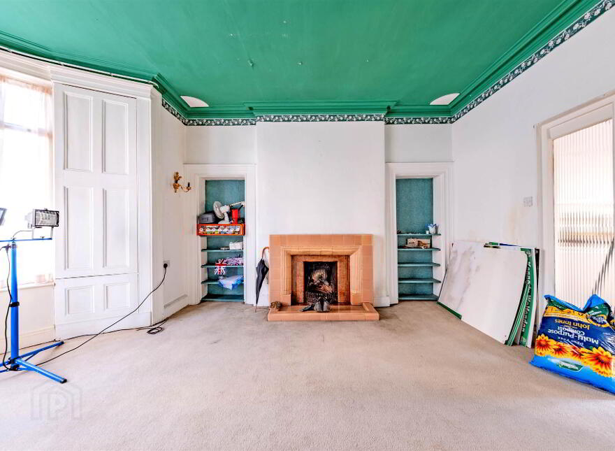 86 Main Street &, 2 Bath Street, Portrush, BT56 8BN