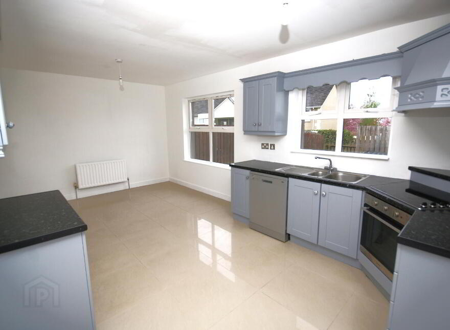 11 Woodthorpe, Newtown Cunningham, F93N207