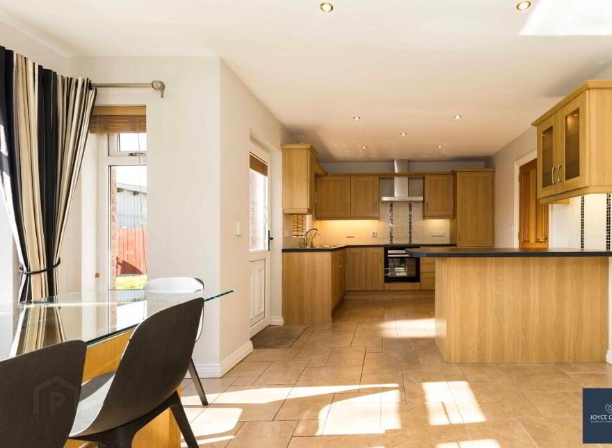 8 Taughrane Lodge, Dollingstown, BT66 7UH