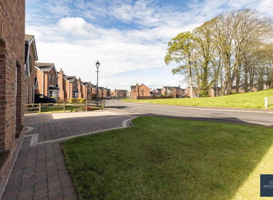 8 Taughrane Lodge, Dollingstown, BT66 7UH