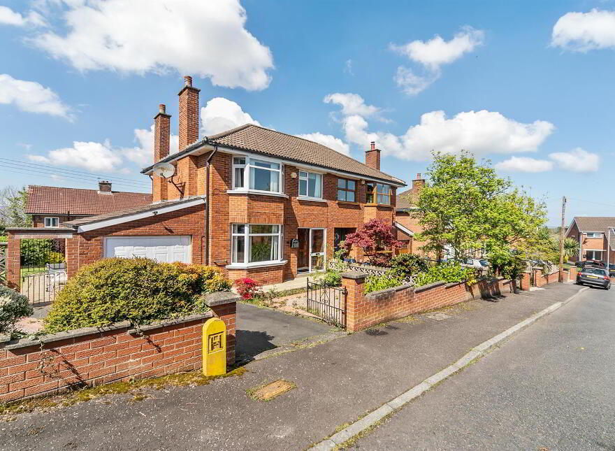 15 Glenview Drive, Belfast, BT5 7NA