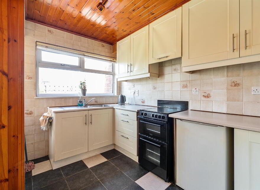 15 Glenview Drive, Belfast, BT5 7NA