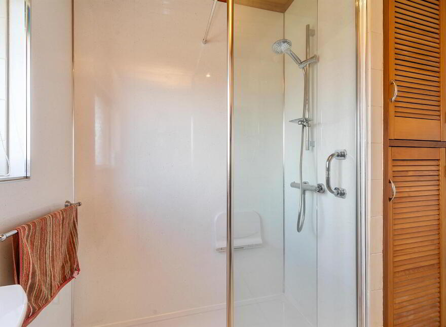 15 Glenview Drive, Belfast, BT5 7NA
