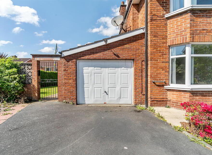 15 Glenview Drive, Belfast, BT5 7NA