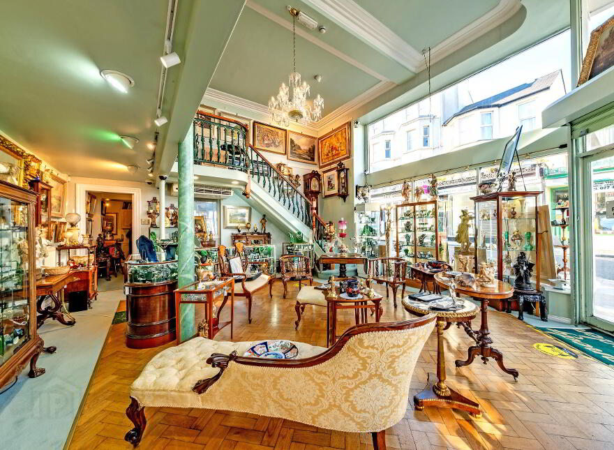 86 Main Street &, 2 Bath Street, Portrush, BT56 8BN