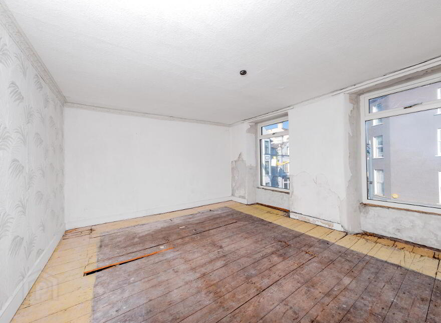 86 Main Street &, 2 Bath Street, Portrush, BT56 8BN