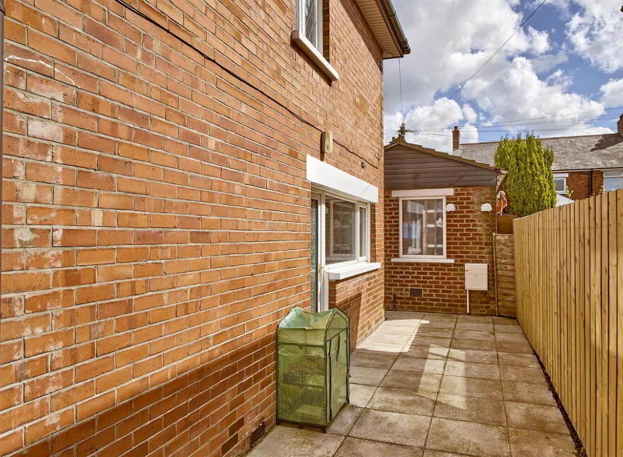 277 Holywood Road, Belfast, BT4 2EW