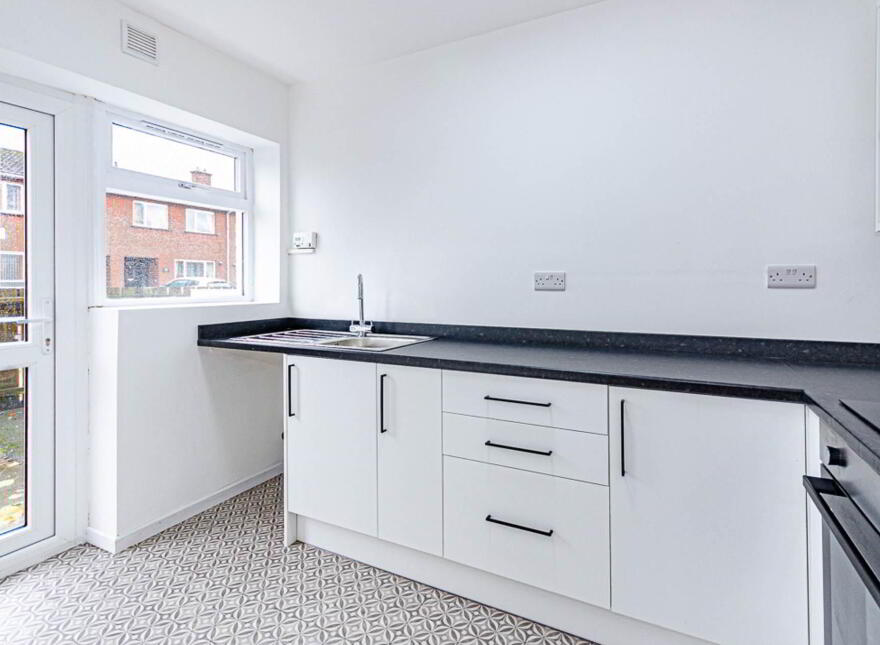 19 Inverary Drive, Sydenham, Belfast, BT4 1RB
