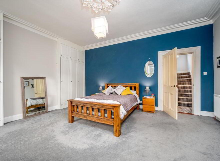 98 Church Road, Holywood, BT18 9BX