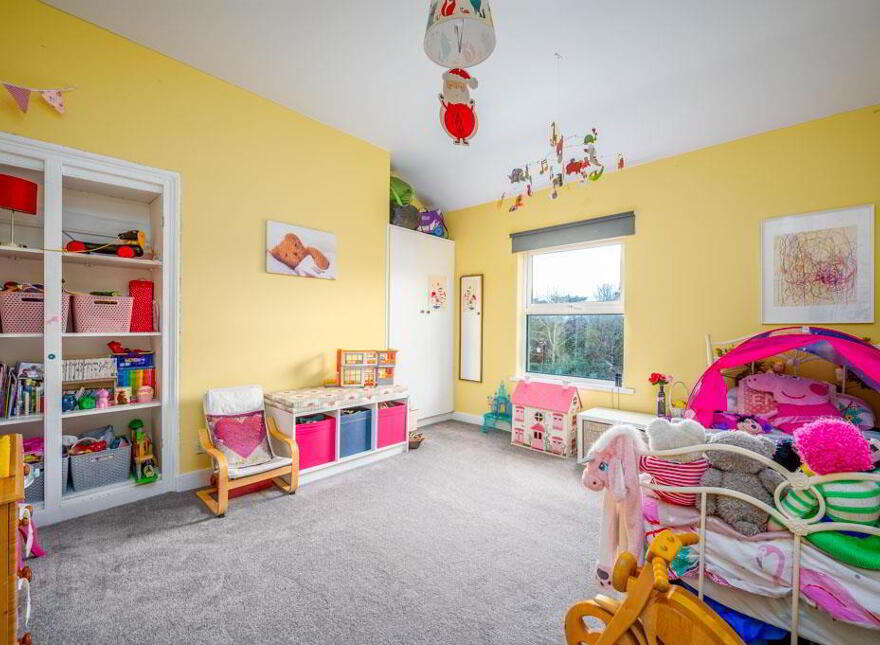 98 Church Road, Holywood, BT18 9BX