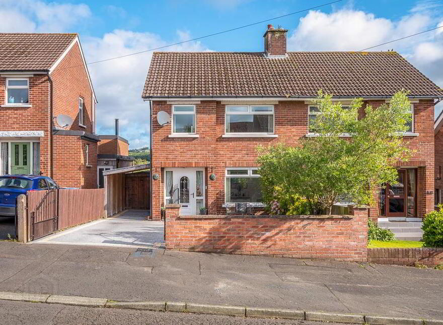 22 North Sperrin, Belfast, BT5 7HU photo