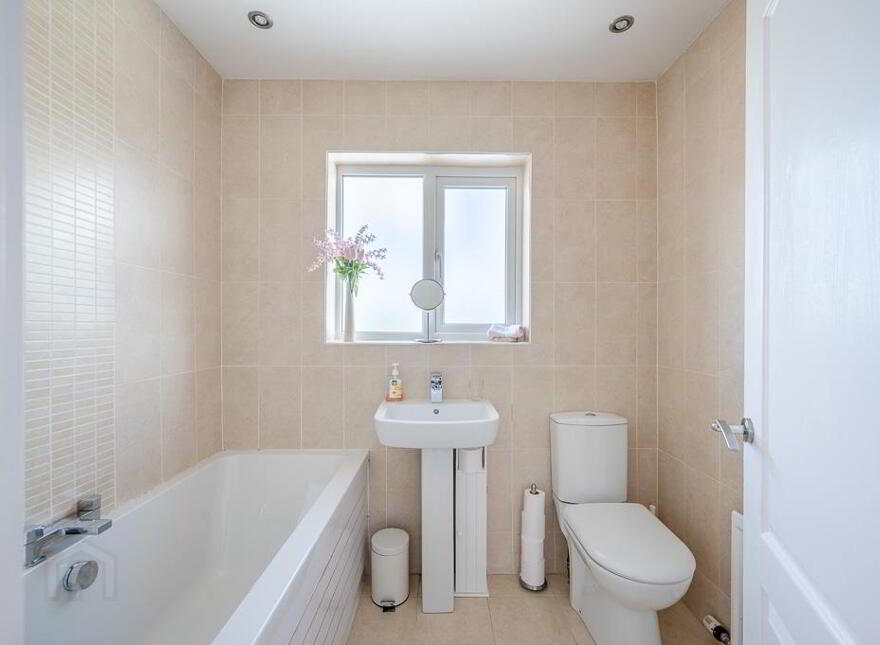 22 North Sperrin, Belfast, BT5 7HU