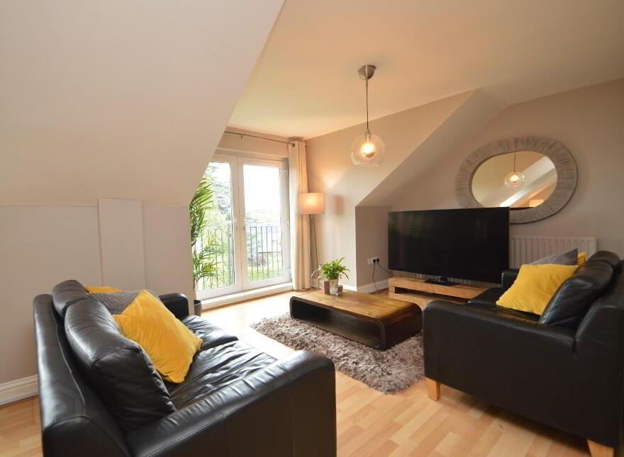Apt 30, Grafton Court, Kings Road, Belfast, BT5 7BU