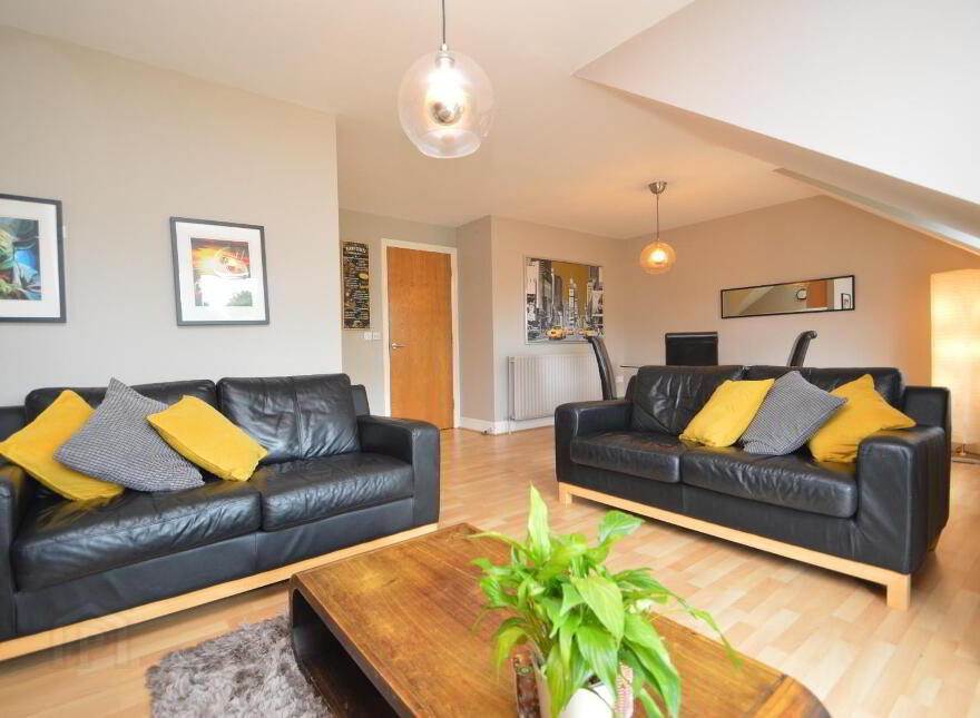 Apt 30, Grafton Court, Kings Road, Belfast, BT5 7BU