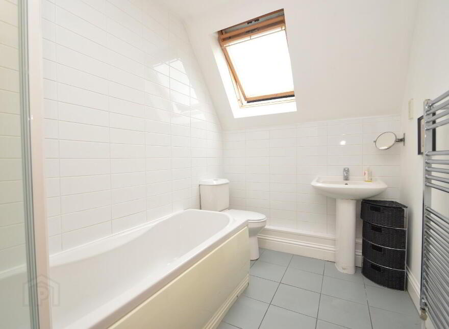 Apt 30, Grafton Court, Kings Road, Belfast, BT5 7BU