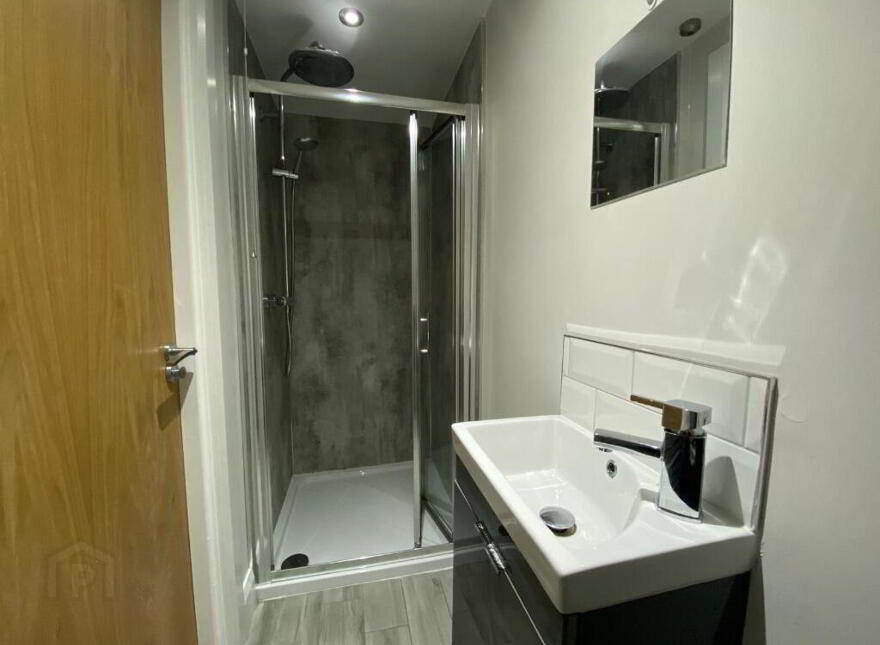 15 Delhi Street, Belfast, BT7 3AJ