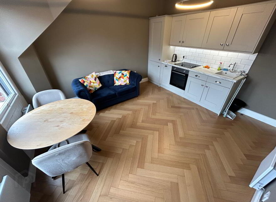 Apt 6, 3 Eglantine Place, Belfast, BT9 6EY
