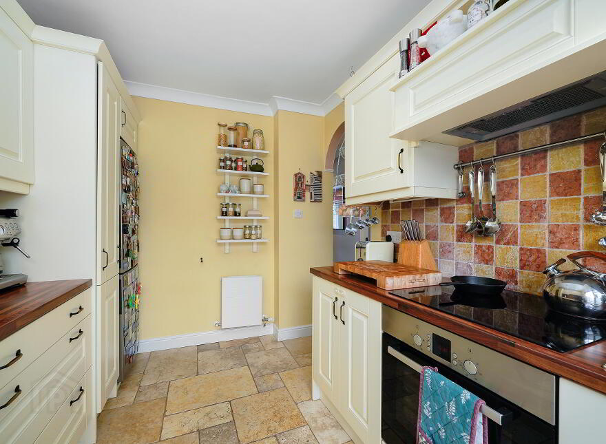 37 Cherrywood Avenue, Clondalkin, Dublin, D22DP77