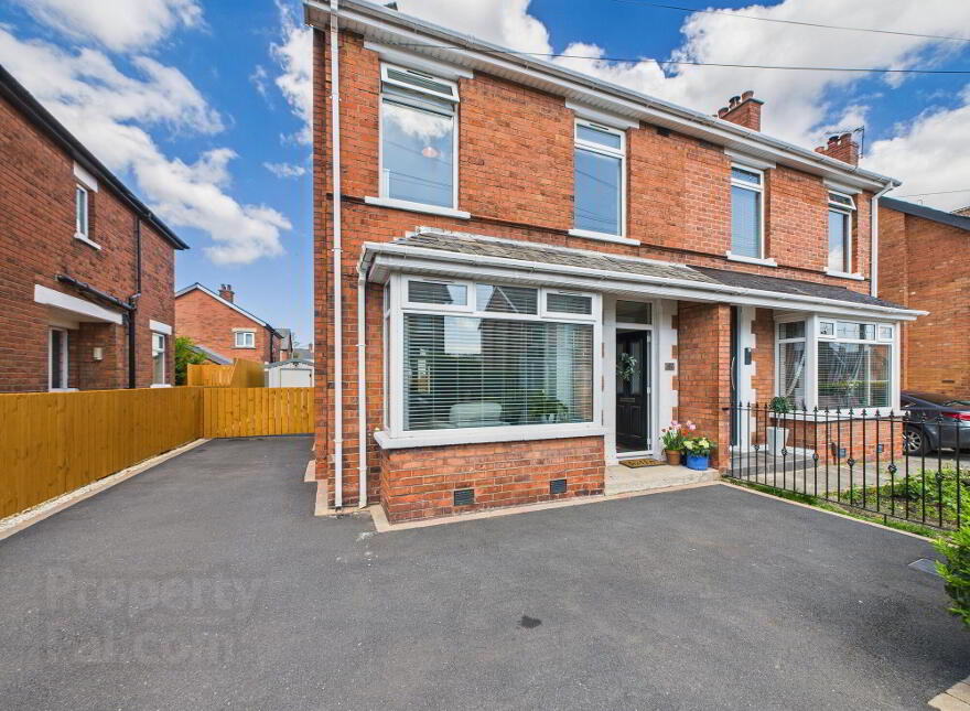 62 Loopland Park, Belfast, BT6 9DZ photo