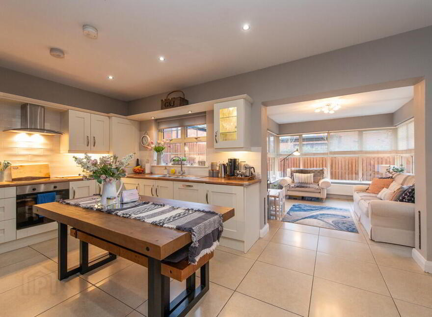6 The Cairn View, Greenisland, Carrickfergus, BT38 8YQ