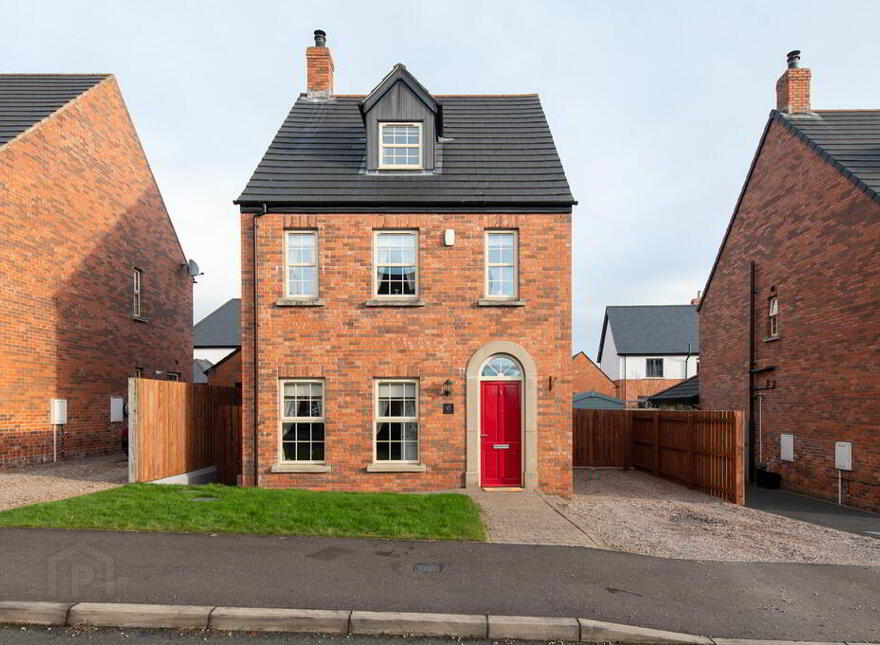 6 The Cairn View, Greenisland, Carrickfergus, BT38 8YQ