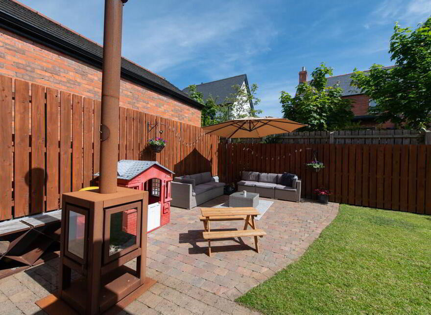 6 The Cairn View, Greenisland, Carrickfergus, BT38 8YQ
