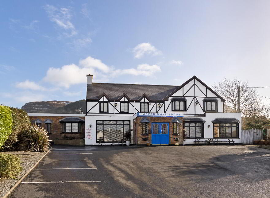 Ocean Wave Lodge, Top Road, Strandhill, Sligo