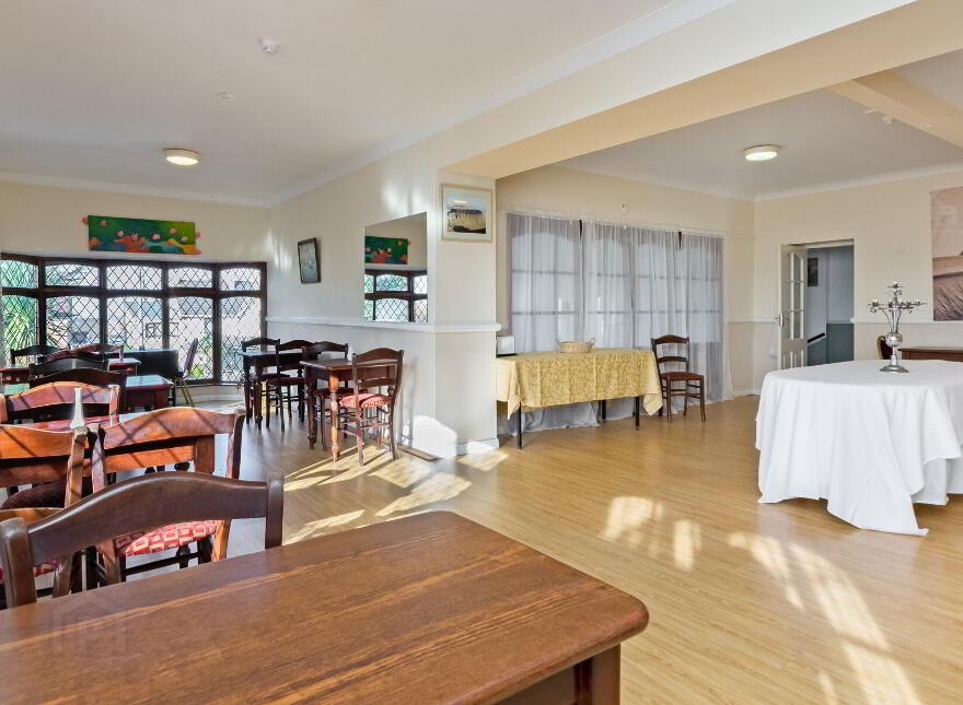 Ocean Wave Lodge, Top Road, Strandhill, Sligo