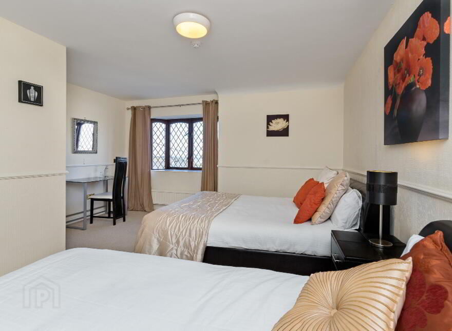 Ocean Wave Lodge, Top Road, Strandhill, Sligo