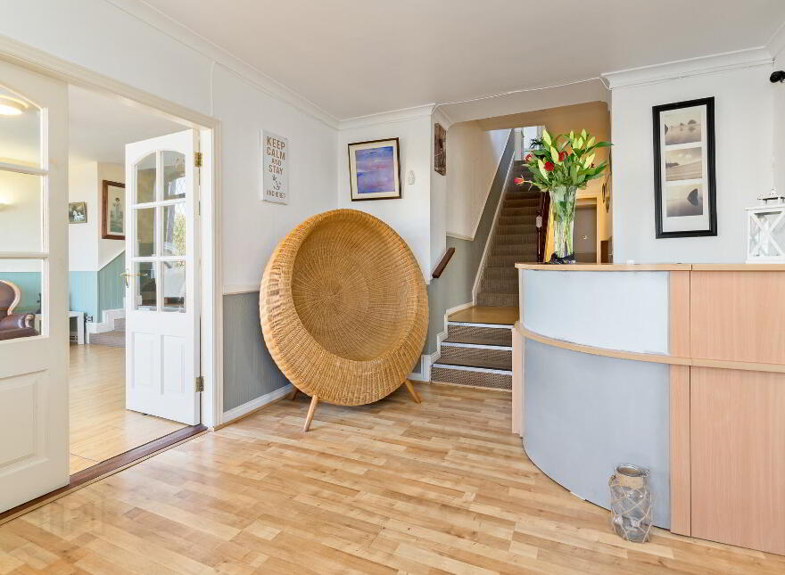 Ocean Wave Lodge, Top Road, Strandhill, Sligo