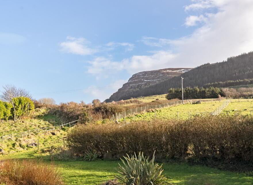 Ocean Wave Lodge, Top Road, Strandhill, Sligo