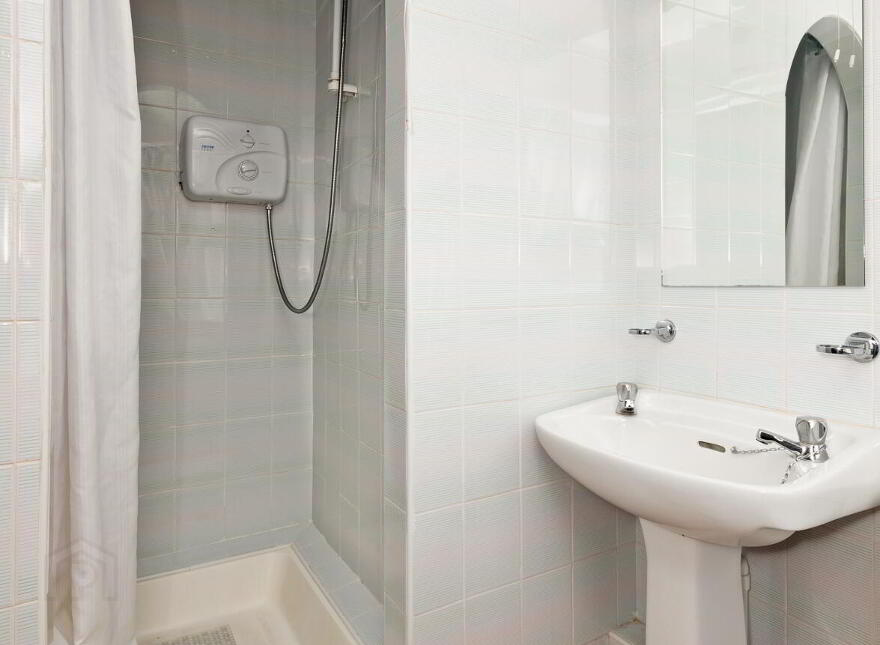 Ocean Wave Lodge, Top Road, Strandhill, Sligo