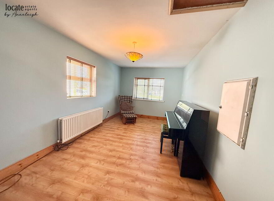 27 Ashthorpe, Waterside, Derry, BT47 2DH