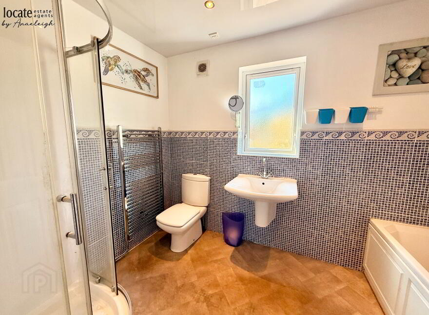 27 Ashthorpe, Waterside, Derry, BT47 2DH