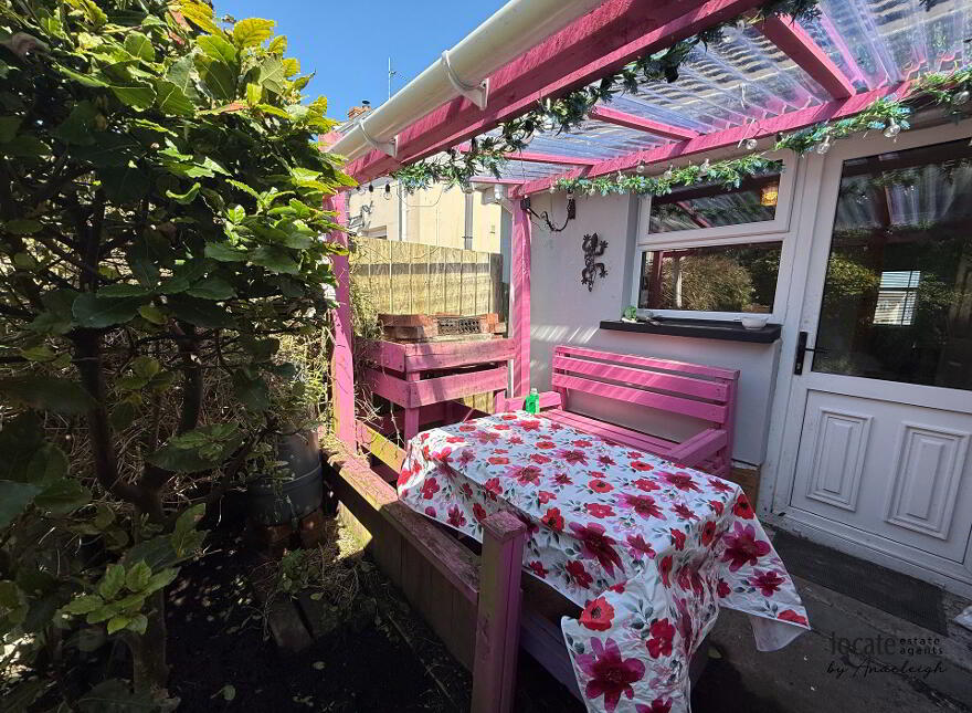 27 Ashthorpe, Waterside, Derry, BT47 2DH