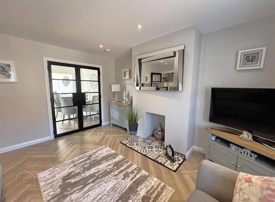 59 Wolfhill Avenue South, Belfast, BT14 8NU