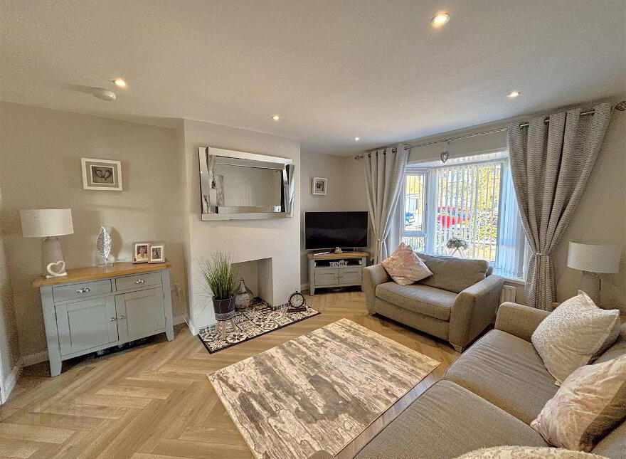 59 Wolfhill Avenue South, Belfast, BT14 8NU