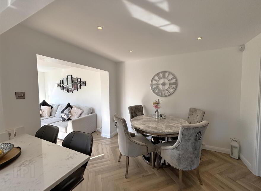 59 Wolfhill Avenue South, Belfast, BT14 8NU