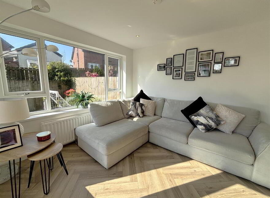 59 Wolfhill Avenue South, Belfast, BT14 8NU