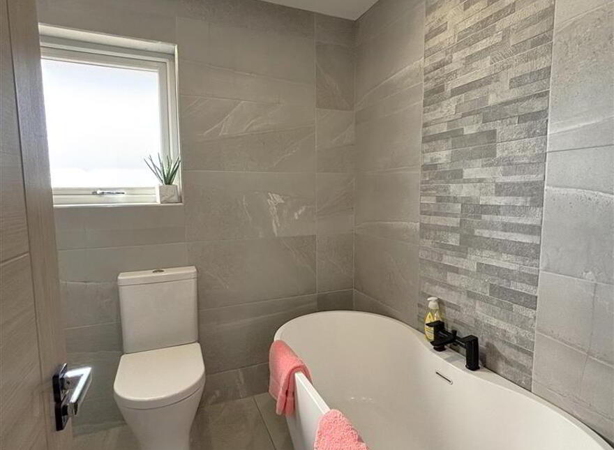 59 Wolfhill Avenue South, Belfast, BT14 8NU