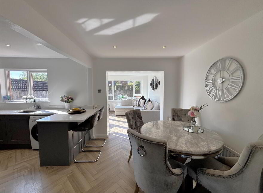 59 Wolfhill Avenue South, Belfast, BT14 8NU